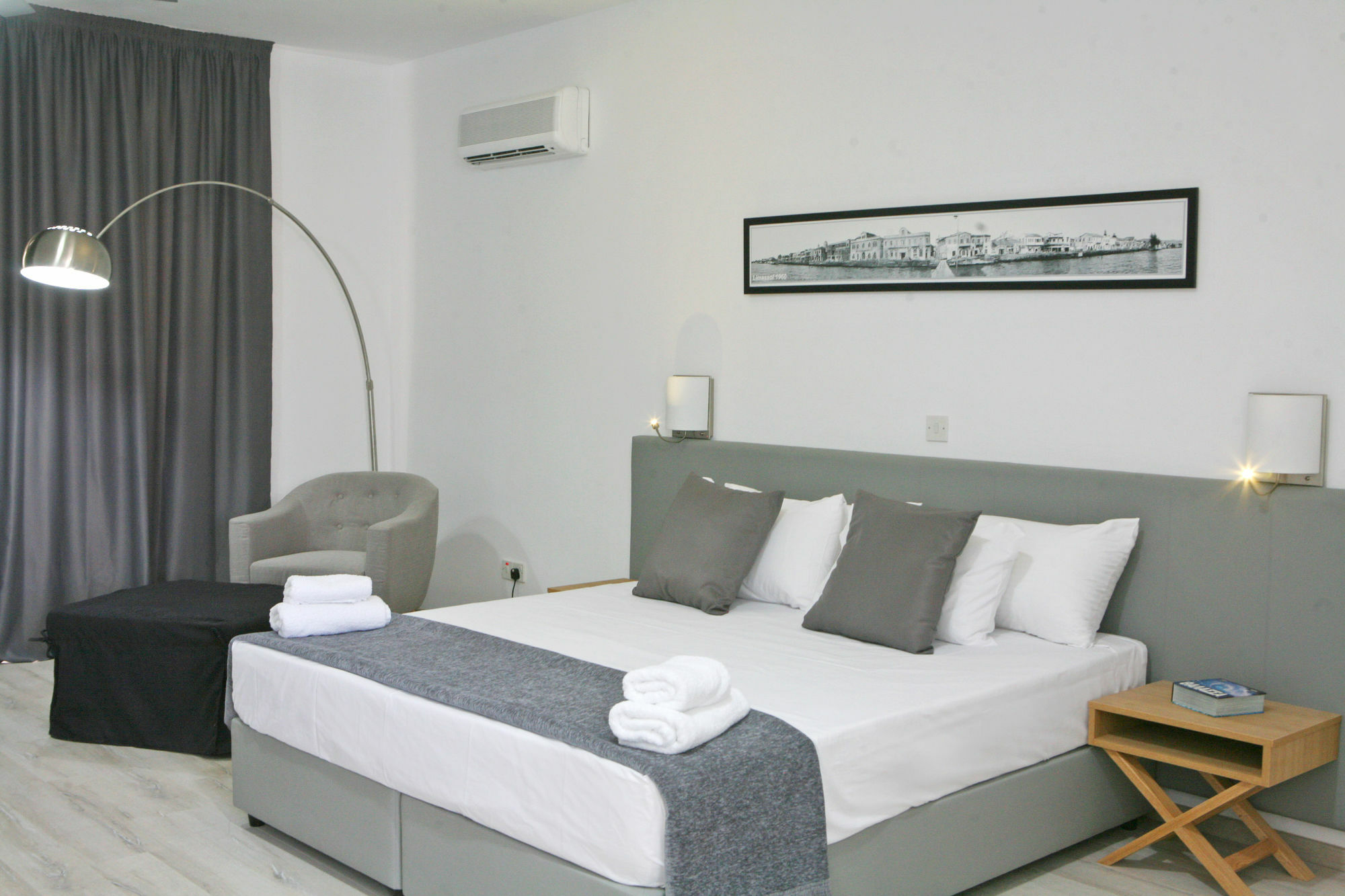 Corina Suites And Apartments Limassol Luaran gambar
