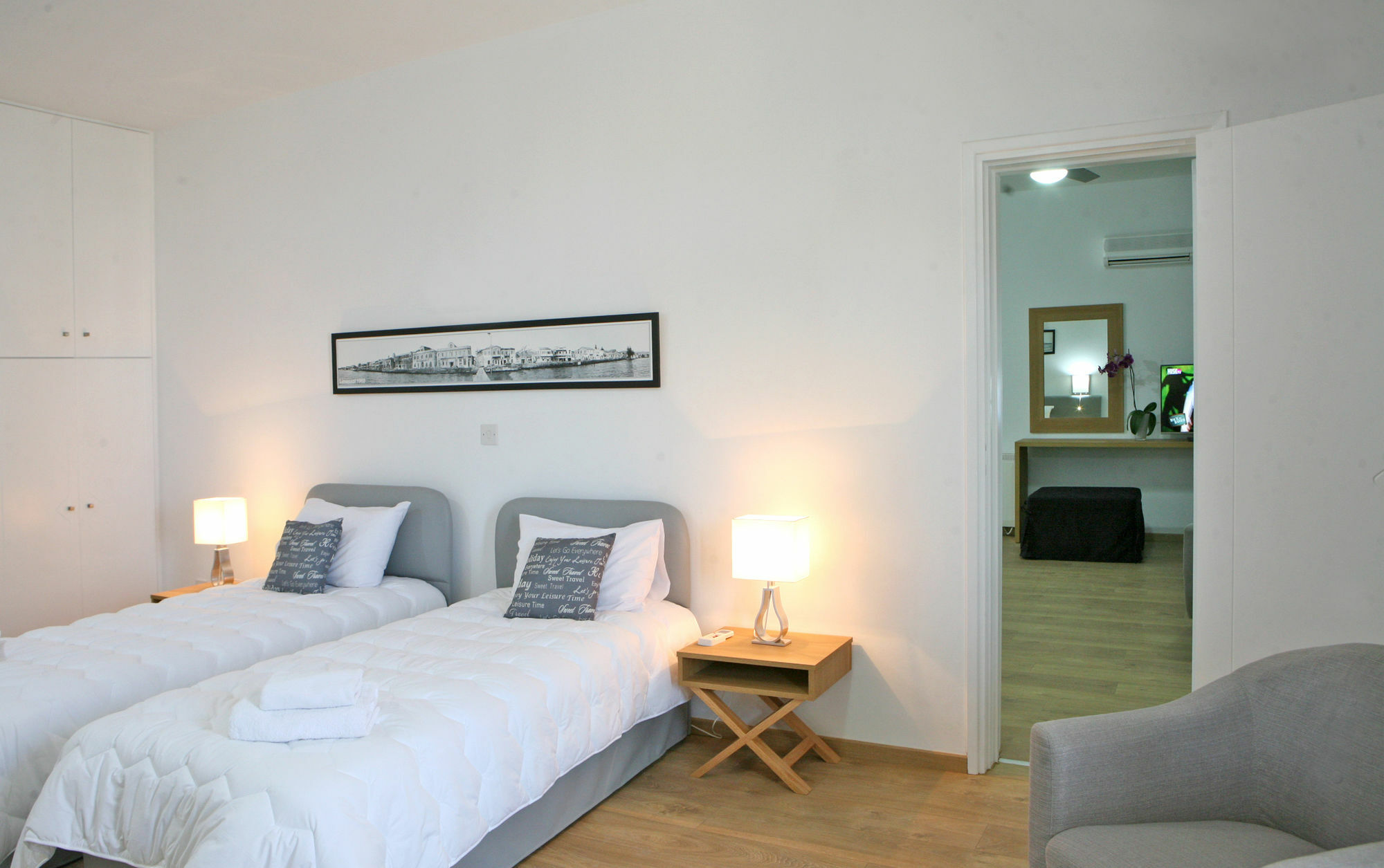 Corina Suites And Apartments Limassol Luaran gambar